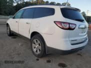 ✅ 2017 Chevrolet Traverse LT • VIN: 1GNKRHKD1HJ270767 • Lot: 86884925. Wystawiony na Copart z przebiegiem 172 863 mil. Bezpłatny archiwum sprzedaży aukcyjnych z USA i szczegółowy raport historii pojazdu na DreamBid. Zdjęcie 2.