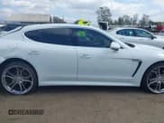 ✅ 2013 Porsche Panamera S • VIN: WP0AB2A71DL060847 • Lot: 43437409. Wystawiony na IAAI z przebiegiem 56 180 mil. Bezpłatny archiwum sprzedaży aukcyjnych z USA i szczegółowy raport historii pojazdu na DreamBid. Zdjęcie 13.