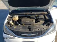 ✅ 2018 Chrysler Pacifica Limited • VIN: 2C4RC1GG1JR233058 • Lot: 86423365. Wystawiony na Copart z przebiegiem 111 769 mil. Bezpłatny archiwum sprzedaży aukcyjnych z USA i szczegółowy raport historii pojazdu na DreamBid. Zdjęcie 12.