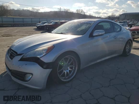 2012 Hyundai Genesis Coupe Track z VIN KMHHU6KH4CU074740, wystawiony jako Copart lot #84429034 z przebiegiem 153 403 mil mil oraz Czysty tytuł • Clean title. Historia ofert i sprzedaży dostępna na DreamBid. Obrazek 1.