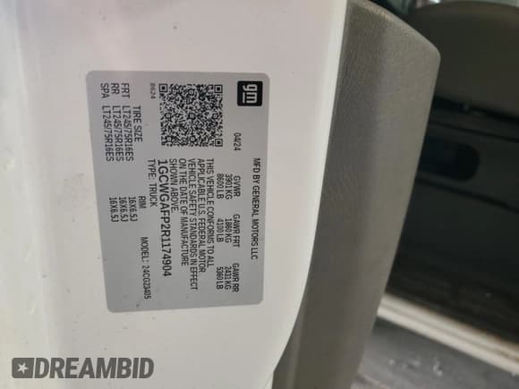 ✅ 2024 Chevrolet Express Cargo • VIN: 1GCWGAFP2R1174904 • Lot: 63218715. Listed on Copart with 20,859 mi. Free auction sales archive from the USA and detailed vehicle history report at DreamBid. Image 13.