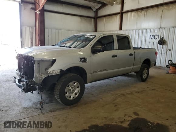 ✅ 2018 Nissan Titan S • VIN: 1N6AA1F3XJN520037 • Лот: 60104815. Опубликован ранее на Copart с пробегом 133 876 миль. Бесплатный доступ к архиву аукционных продаж из США и подробный отчёт об истории автомобиля на DreamBid. Изображение 1.