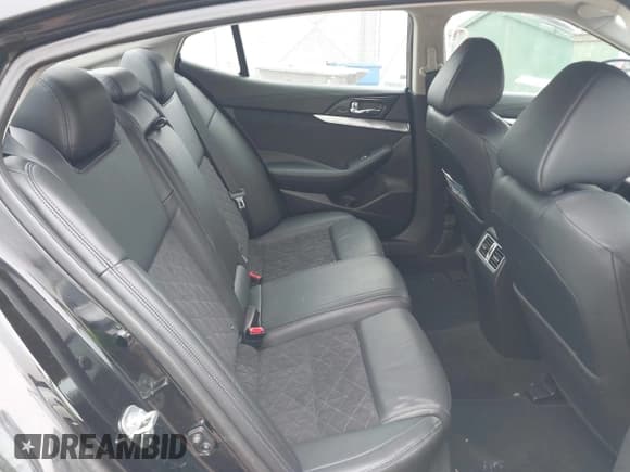 ✅ 2016 Nissan Maxima S • VIN: 1N4AA6AP1GC399175 • Lot: 42246684. Listed on IAAI with 101,132 mi. Free auction sales archive from the USA and detailed vehicle history report at DreamBid. Image 8.