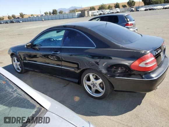 ✅ 2003 Mercedes-Benz CLK 500 • VIN: WDBTJ75J43F018571 • Lot: 72736304. Wystawiony na Copart z przebiegiem 125 780 mil. Bezpłatny archiwum sprzedaży aukcyjnych z USA i szczegółowy raport historii pojazdu na DreamBid. Zdjęcie 2.