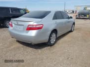 ✅ 2007 Toyota Camry LE • VIN: 4T1BK46K07U524833 • Lot: 41792412. Wystawiony na IAAI z przebiegiem 168 364 mil. Bezpłatny archiwum sprzedaży aukcyjnych z USA i szczegółowy raport historii pojazdu na DreamBid. Zdjęcie 4.