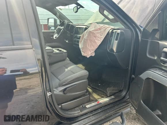 ✅ 2016 Chevrolet Silverado 2500HD LT • VIN: 1GC1KVEG5GF214930 • Lot: 89516535. Wystawiony na Copart z przebiegiem 153 258 mil. Bezpłatny archiwum sprzedaży aukcyjnych z USA i szczegółowy raport historii pojazdu na DreamBid. Zdjęcie 5.