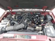 ✅ 2003 Ford Explorer Sport Trac XLS • VIN: 1FMZU67E73UB37431 • Lot: 42954553. Wystawiony na IAAI z przebiegiem 155 806 mil. Bezpłatny archiwum sprzedaży aukcyjnych z USA i szczegółowy raport historii pojazdu na DreamBid. Zdjęcie 10.