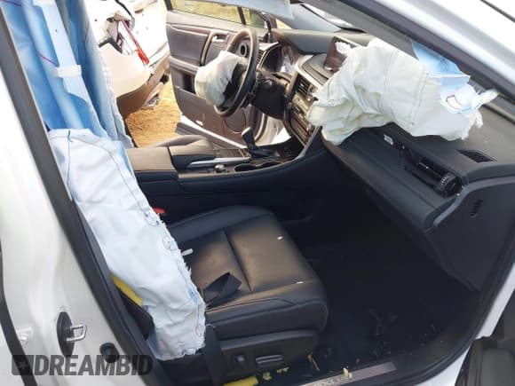 ✅ 2020 Lexus RX 350 • VIN: 2T2HZMAA1LC170414 • Lot: 43391902. Listed on IAAI with 60,872 mi. Free auction sales archive from the USA and detailed vehicle history report at DreamBid. Image 5.