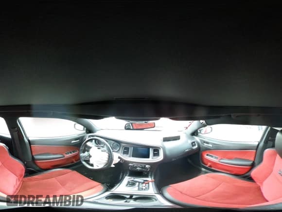 ✅ 2022 Dodge Charger Scat Pack Widebody • VIN: 2C3CDXGJXNH121389 • Lot: 42434481. Wystawiony na IAAI z przebiegiem Nie podano. Bezpłatny archiwum sprzedaży aukcyjnych z USA i szczegółowy raport historii pojazdu na DreamBid. Zdjęcie 18.