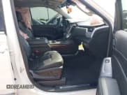 ✅ 2019 GMC Yukon XL SLT • VIN: 1GKS1GKC2KR117197 • Lot: 41930764. Wystawiony na IAAI z przebiegiem 47 350 mil. Bezpłatny archiwum sprzedaży aukcyjnych z USA i szczegółowy raport historii pojazdu na DreamBid. Zdjęcie 5.