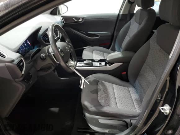 2019 Hyundai Ioniq с VIN KMHC75LH2KU048839, выставлен на аукционе Copart как лот 74457304 с пробегом 63 219 миль миль и Списание • Salvage title. История ставок и продаж доступна на DreamBid. Изображение 7.