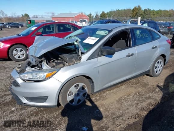 ✅ 2016 Ford Focus S • VIN: 1FADP3E29GL389986 • Lot: 43748330. Wystawiony na IAAI z przebiegiem 76 471 mil. Bezpłatny archiwum sprzedaży aukcyjnych z USA i szczegółowy raport historii pojazdu na DreamBid. Zdjęcie 2.