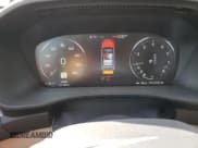 ✅ 2021 Volvo XC40 Momentum • VIN: YV4AC2HK7M2557086 • Lot: 83830365. Wystawiony na Copart z przebiegiem 42 402 mil. Bezpłatny archiwum sprzedaży aukcyjnych z USA i szczegółowy raport historii pojazdu na DreamBid. Zdjęcie 9.