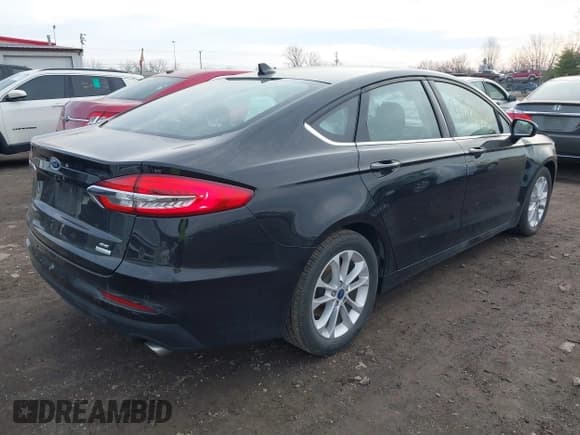 ✅ 2020 Ford Fusion SE • VIN: 3FA6P0HD7LR163705 • Lot: 41819655. Listed on IAAI with 54,126 mi. Free auction sales archive from the USA and detailed vehicle history report at DreamBid. Image 4.