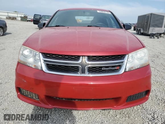 ✅ 2014 Dodge Avenger SE • VIN: 1C3CDZAG3EN129141 • Lot: 53859135. Wystawiony na Copart z przebiegiem 82 565 mil. Bezpłatny archiwum sprzedaży aukcyjnych z USA i szczegółowy raport historii pojazdu na DreamBid. Zdjęcie 5.