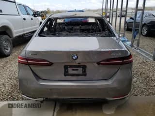 ✅ 2024 BMW 5 Series 530i xDrive • VIN: WBA53FJ04RCS72056 • Лот: 78509344. Опубликован ранее на Copart с пробегом Не указан. Бесплатный доступ к архиву аукционных продаж из США и подробный отчёт об истории автомобиля на DreamBid. Изображение 6.