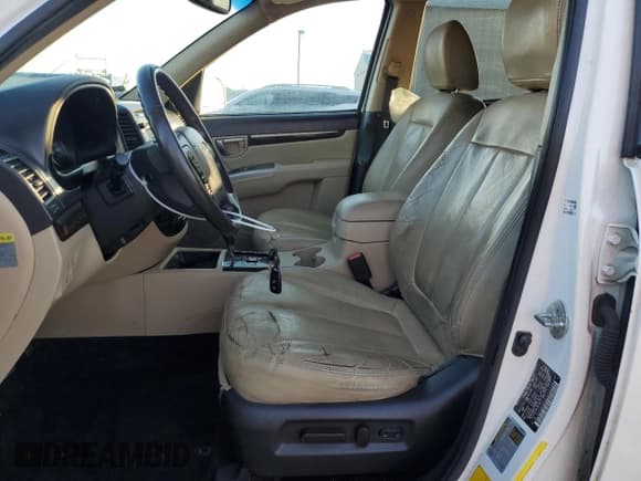 ✅ 2012 Hyundai Santa Fe Limited • VIN: 5XYZK4AG3CG150560 • Lot: 81305794. Listed on Copart with 166,666 mi. Free auction sales archive from the USA and detailed vehicle history report at DreamBid. Image 7.