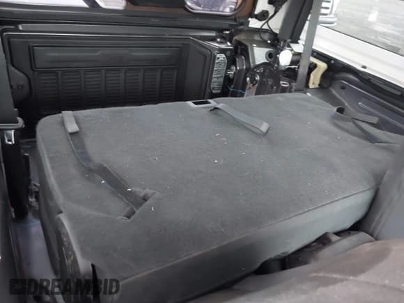 ✅ 2021 Jeep Wrangler Sport • VIN: 1C4GJXAN2MW541827 • Lot: 42037130. Listed on IAAI with 55,484 mi. Free auction sales archive from the USA and detailed vehicle history report at DreamBid. Image 8.