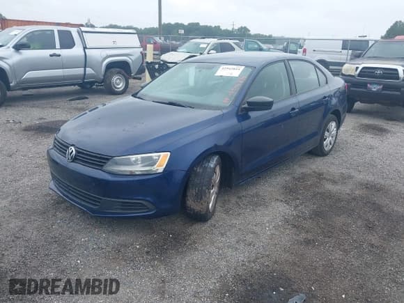 ✅ 2012 Volkswagen Jetta S • VIN: 3VW2K7AJ4CM390540 • Lot: 42942844. Listed on IAAI with 188,372 mi. Free auction sales archive from the USA and detailed vehicle history report at DreamBid. Image 2.