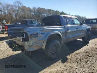 ✅ 2004 Dodge Dakota SLT • VIN: 1D7HG48N54S597474 • Lot: 88915715. Wystawiony na Copart z przebiegiem 161 515 mil. Bezpłatny archiwum sprzedaży aukcyjnych z USA i szczegółowy raport historii pojazdu na DreamBid. Zdjęcie 3.