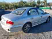 2004 Hyundai Sonata GLS z VIN KMHWF35H34A011658, wystawiony jako IAAI lot #41605017 z przebiegiem 151 332 mil mil oraz . Historia ofert i sprzedaży dostępna na DreamBid. Obrazek 4.