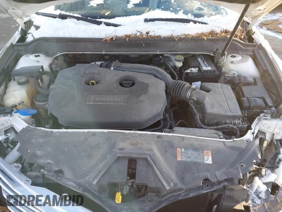 ✅ 2016 Lincoln MKZ • VIN: 3LN6L2J99GR607661 • Lot: 43864420. Wystawiony na IAAI z przebiegiem 159 439 mil. Bezpłatny archiwum sprzedaży aukcyjnych z USA i szczegółowy raport historii pojazdu na DreamBid. Zdjęcie 10.