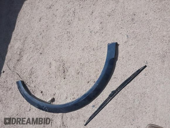 ✅ 2014 Chevrolet Captiva Sport LT • VIN: 3GNAL3EK3ES655252 • Lot: 42135440. Wystawiony na IAAI z przebiegiem 140 133 mil. Bezpłatny archiwum sprzedaży aukcyjnych z USA i szczegółowy raport historii pojazdu na DreamBid. Zdjęcie 12.