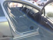 ✅ 2015 Ford Fusion SE • VIN: 3FA6P0H73FR222876 • Lot: 43639286. Wystawiony na IAAI z przebiegiem 199 170 mil. Bezpłatny archiwum sprzedaży aukcyjnych z USA i szczegółowy raport historii pojazdu na DreamBid. Zdjęcie 5.