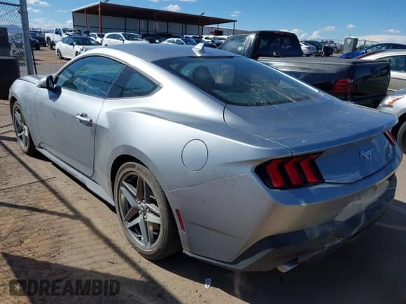 2024 Ford Mustang EcoBoost Premium with VIN 1FA6P8TH6R5141604, listed as a IAAI auction lot 43256598 with 25,216 mi miles and . Bid and sale history available at DreamBid. Image 3.