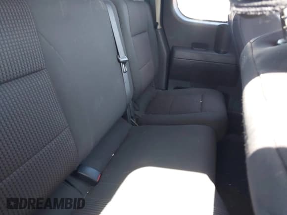 ✅ 2008 Nissan Titan XE • VIN: 1N6BA06C38N351875 • Lot: 42060102. Listed on IAAI with 174,337 mi. Free auction sales archive from the USA and detailed vehicle history report at DreamBid. Image 8.