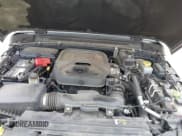 ✅ 2018 Jeep Wrangler Unlimited Sahara • VIN: 1C4HJXEN1JW320942 • Lot: 42471093. Wystawiony na IAAI z przebiegiem 116 907 mil. Bezpłatny archiwum sprzedaży aukcyjnych z USA i szczegółowy raport historii pojazdu na DreamBid. Zdjęcie 10.