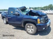 ✅ 2011 Chevrolet Silverado 1500 LT • VIN: 1GCRKSE33BZ463135 • Lot: 42979352. Wystawiony na IAAI z przebiegiem Nie podano. Bezpłatny archiwum sprzedaży aukcyjnych z USA i szczegółowy raport historii pojazdu na DreamBid. Zdjęcie 1.