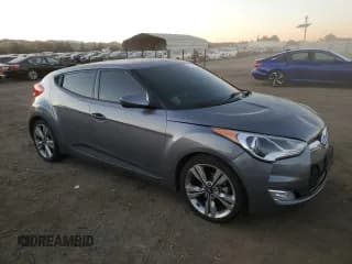 ✅ 2017 Hyundai Veloster • VIN: KMHTC6AD8HU313922 • Lot: 84196834. Wystawiony na Copart z przebiegiem 93 305 mil. Bezpłatny archiwum sprzedaży aukcyjnych z USA i szczegółowy raport historii pojazdu na DreamBid. Zdjęcie 4.