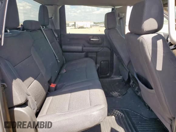 ✅ 2024 Chevrolet Silverado 2500HD Custom • VIN: 2GC4YME70R1267163 • Lot: 66001665. Wystawiony na Copart z przebiegiem 7 209 mil. Bezpłatny archiwum sprzedaży aukcyjnych z USA i szczegółowy raport historii pojazdu na DreamBid. Zdjęcie 10.