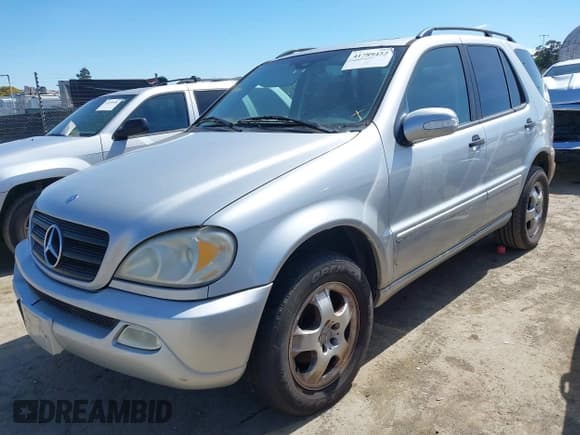 ✅ 2002 Mercedes-Benz M 320/430/500 • VIN: 4JGAB54E52A297812 • Lot: 41789452. Listed on IAAI with 201,467 mi. Free auction sales archive from the USA and detailed vehicle history report at DreamBid. Image 2.