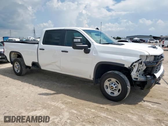 ✅ 2025 Chevrolet Silverado 1500 • VIN: 1GC4ALE70SF100993 • Лот: 69656395. Опубликован ранее на Copart с пробегом 23 077 миль. Бесплатный доступ к архиву аукционных продаж из США и подробный отчёт об истории автомобиля на DreamBid. Изображение 4.