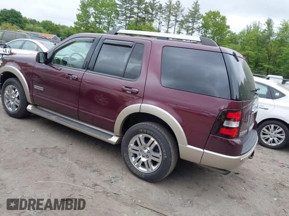✅ 2006 Ford Explorer Eddie Bauer • VIN: 1FMEU74876UA81613 • Lot: 42299693. Listed on IAAI with 75,184 mi. Free auction sales archive from the USA and detailed vehicle history report at DreamBid. Image 3.