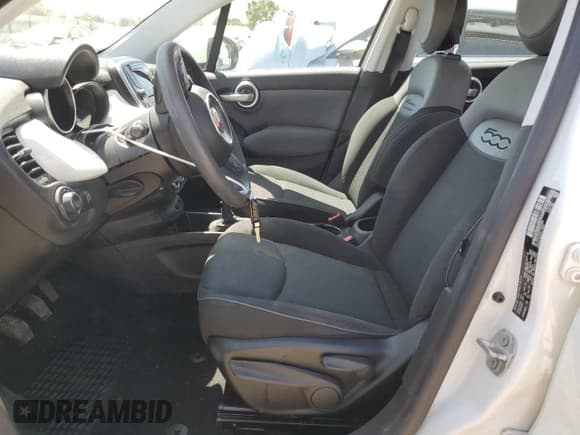 ✅ 2017 FIAT 500X Pop • VIN: ZFBCFXAH1HP527642 • Lot: 60072215. Listed on Copart with 47,822 mi. Free auction sales archive from the USA and detailed vehicle history report at DreamBid. Image 7.