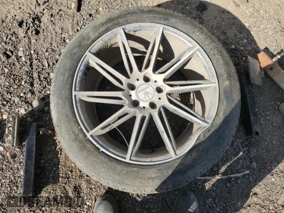 ✅ 2017 Ford Flex Limited • VIN: 2FMGK5D85HBA13239 • Лот: 81998255. Опубликован ранее на Copart с пробегом 186 687 миль. Бесплатный доступ к архиву аукционных продаж из США и подробный отчёт об истории автомобиля на DreamBid. Изображение 13.