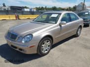 ✅ 2003 Mercedes-Benz E 320 • VIN: WDBUF65JX3A216147 • Лот: 43063635. Опубликован ранее на IAAI с пробегом 222 283 миль. Бесплатный доступ к архиву аукционных продаж из США и подробный отчёт об истории автомобиля на DreamBid. Изображение 2.