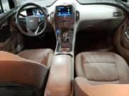 ✅ 2014 Chevrolet Volt • VIN: 1G1RA6E46EU150870 • Lot: 75623774. Wystawiony na Copart z przebiegiem 121 835 mil. Bezpłatny archiwum sprzedaży aukcyjnych z USA i szczegółowy raport historii pojazdu na DreamBid. Zdjęcie 8.