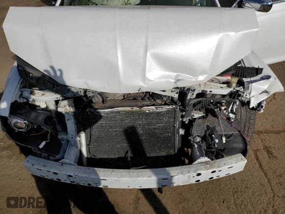 ✅ 2014 Chrysler 300 C • VIN: 2C3CCAKG4EH352753 • Лот: 78374384. Опубликован ранее на Copart с пробегом 148 171 миль. Бесплатный доступ к архиву аукционных продаж из США и подробный отчёт об истории автомобиля на DreamBid. Изображение 11.