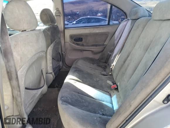 2002 Hyundai Elantra GLS z VIN KMHDN45D22U371819, wystawiony jako Copart lot #77000954 z przebiegiem 177 202 mil mil oraz Szkoda całkowita • Salvage title. Historia ofert i sprzedaży dostępna na DreamBid. Obrazek 10.