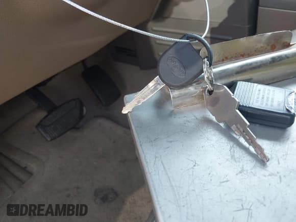 ✅ 2008 Ford F-150 XLT • VIN: 1FTPW12538KB28731 • Lot: 43012060. Wystawiony na IAAI z przebiegiem 110 066 mil. Bezpłatny archiwum sprzedaży aukcyjnych z USA i szczegółowy raport historii pojazdu na DreamBid. Zdjęcie 11.