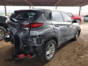 ✅ 2019 Hyundai Kona SE • VIN: KM8K12AA6KU379294 • Лот: 43433132. Опубликован ранее на IAAI с пробегом 61 497 миль. Бесплатный доступ к архиву аукционных продаж из США и подробный отчёт об истории автомобиля на DreamBid. Изображение 4.