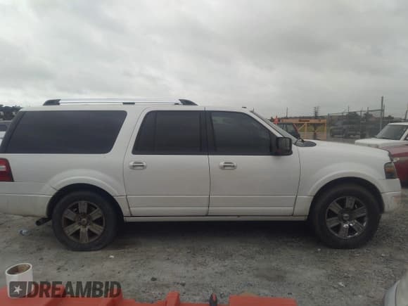 ✅ 2010 Ford Expedition Max Limited • VIN: 1FMJK2A55AEB66972 • Lot: 42455636. Listed on IAAI with Not provided. Free auction sales archive from the USA and detailed vehicle history report at DreamBid. Image 13.