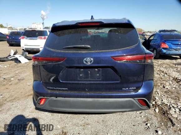 ✅ 2021 Toyota Highlander XLE • VIN: 5TDGZRBH6MS537566 • Лот: 89740635. Опубликован ранее на Copart с пробегом 37 763 миль. Бесплатный доступ к архиву аукционных продаж из США и подробный отчёт об истории автомобиля на DreamBid. Изображение 6.