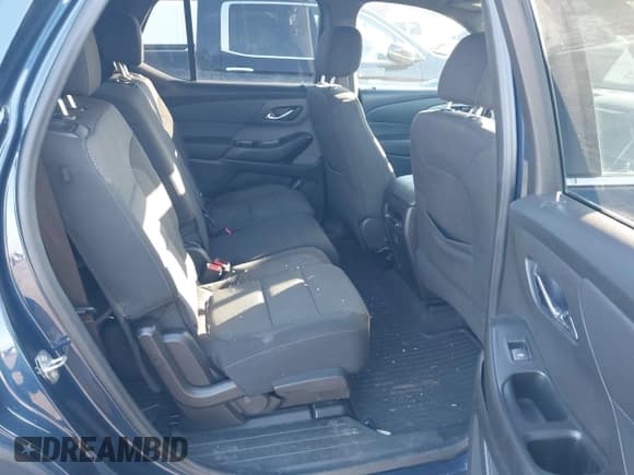✅ 2022 Chevrolet Traverse LT Cloth • VIN: 1GNERGKW4NJ176791 • Lot: 43476296. Wystawiony na IAAI z przebiegiem 110 620 mil. Bezpłatny archiwum sprzedaży aukcyjnych z USA i szczegółowy raport historii pojazdu na DreamBid. Zdjęcie 8.