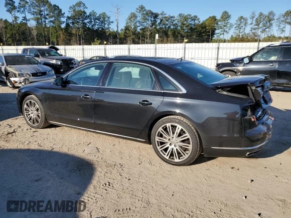 ✅ 2015 Audi A8 3.0T • VIN: WAU3GAFD1FN017875 • Лот: 88210815. Опубликован ранее на Copart с пробегом 124 720 миль. Бесплатный доступ к архиву аукционных продаж из США и подробный отчёт об истории автомобиля на DreamBid. Изображение 2.