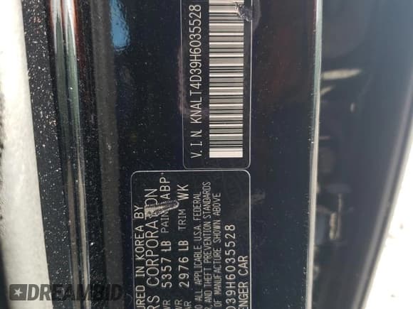 ✅ 2017 Kia K900 Premium • VIN: KNALT4D39H6035528 • Lot: 78782624. Listed on Copart with 89,590 mi. Free auction sales archive from the USA and detailed vehicle history report at DreamBid. Image 15.